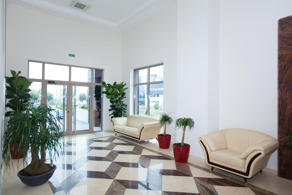 Albert Hotel Плоешти Экстерьер фото